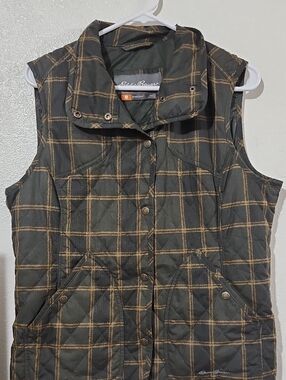 Eddie Bauer Quilted Plaid Sleeveless Vest in Dark Green and Brown
